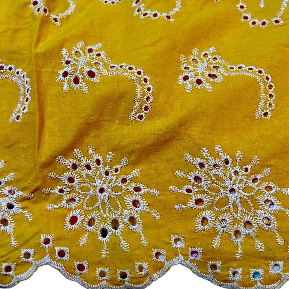 BRAND NEW! EMMA AND GRACE SUNFLOWER EYELET RELAXED FLOWY FIT BLOUSE. 3XL,GOLDEN - Picture 4 of 12